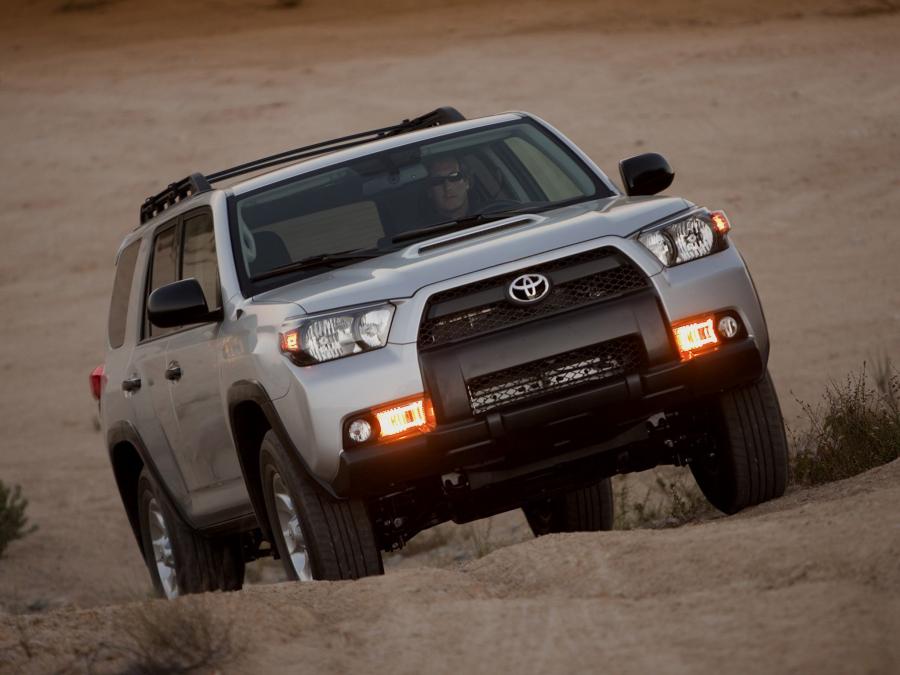  Toyota 4Runner Trail 2009 года  (фото 4 из 30)